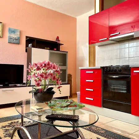 Dada - Apartment Makarska